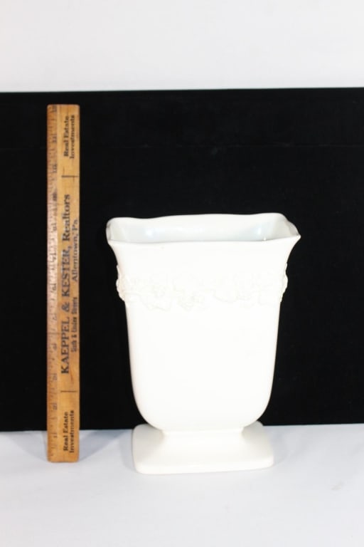 VTG all white Wedgwood queens ware vase: Good overall as pictured