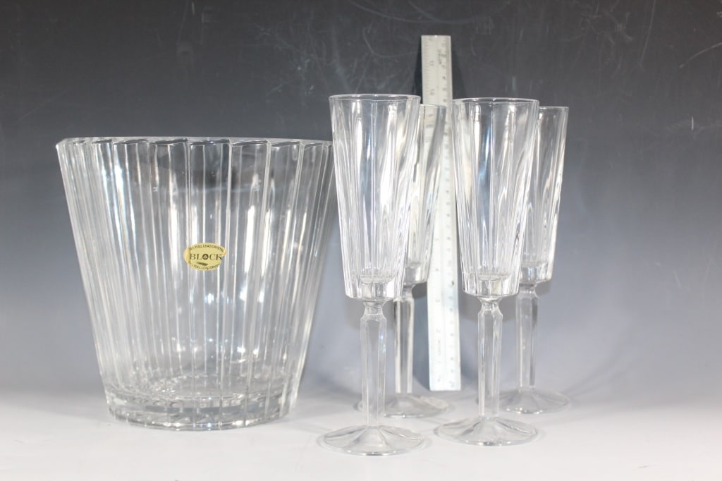 Lead crystal champagne bucket with 4 flutes (1 of 4)