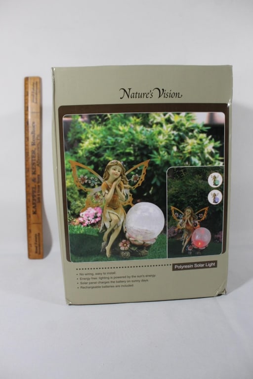 Poly Resin Solar Light for Garden New (1 of 3)