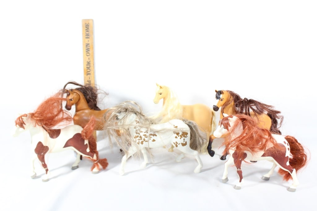 Lot of 6 toy horses marked Belt: Good overall as pictured *Proceeds from this lot benefit the Rotary Club of Greater Gainesville (Fla.)