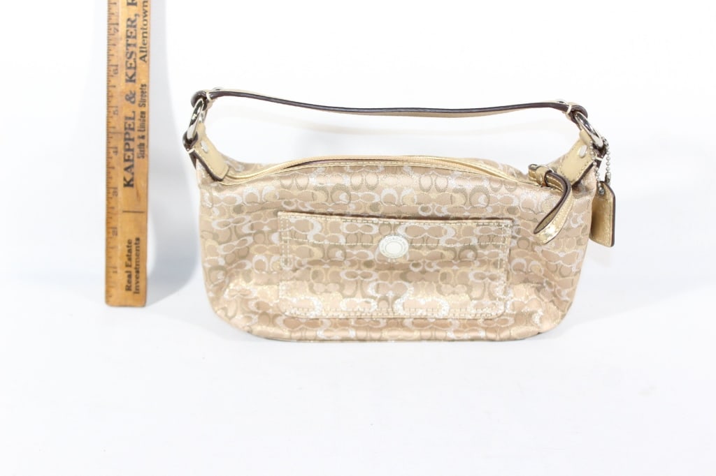 Small gold Coach purse (1 of 5)