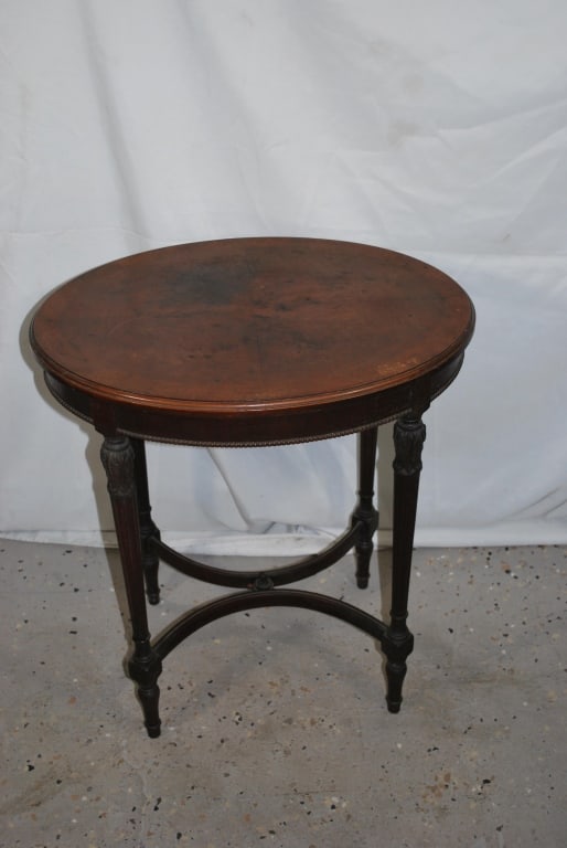 Antique French style round table (1 of 3)