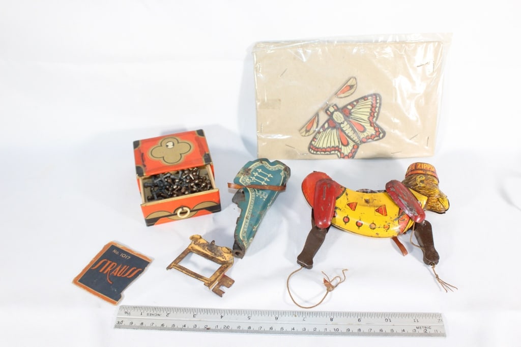 VTG Zippo tin toy monkey,jacks,wind up moth: etc, Good overall as pictured