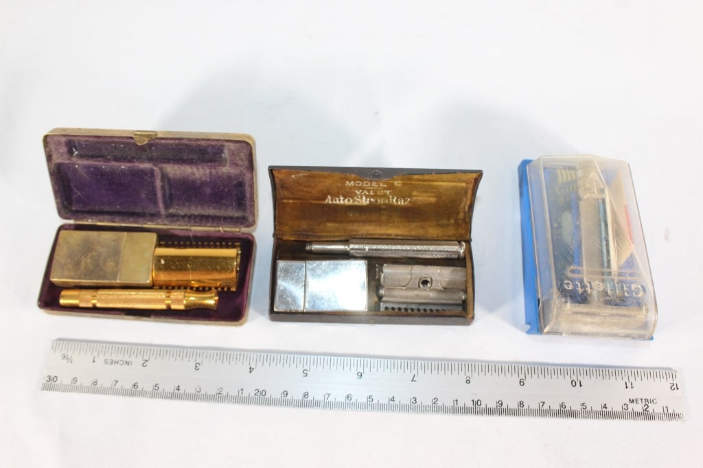 Trio of Antique Razors - Gillette: Good overall as pictured