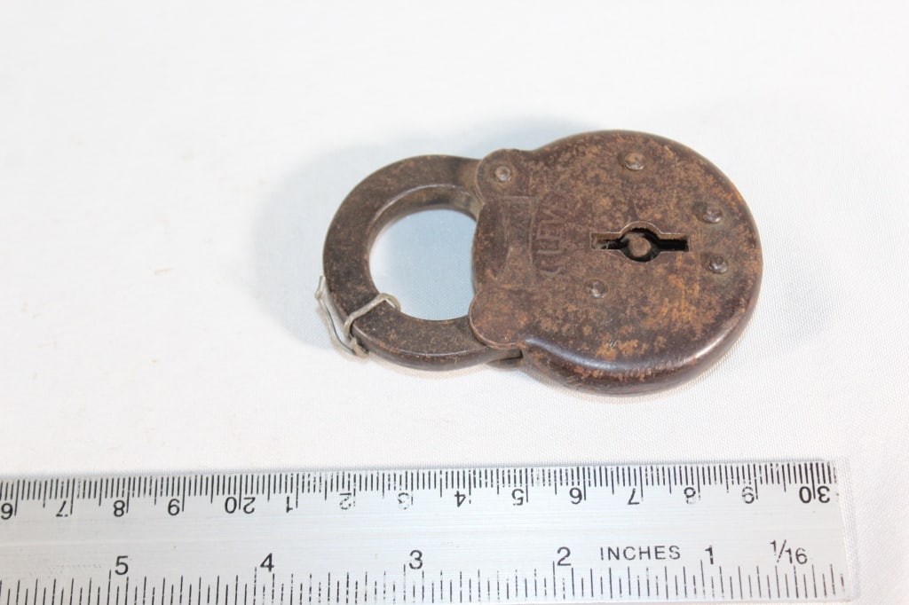 Antique Lock - Six Lever -no key (1 of 2)