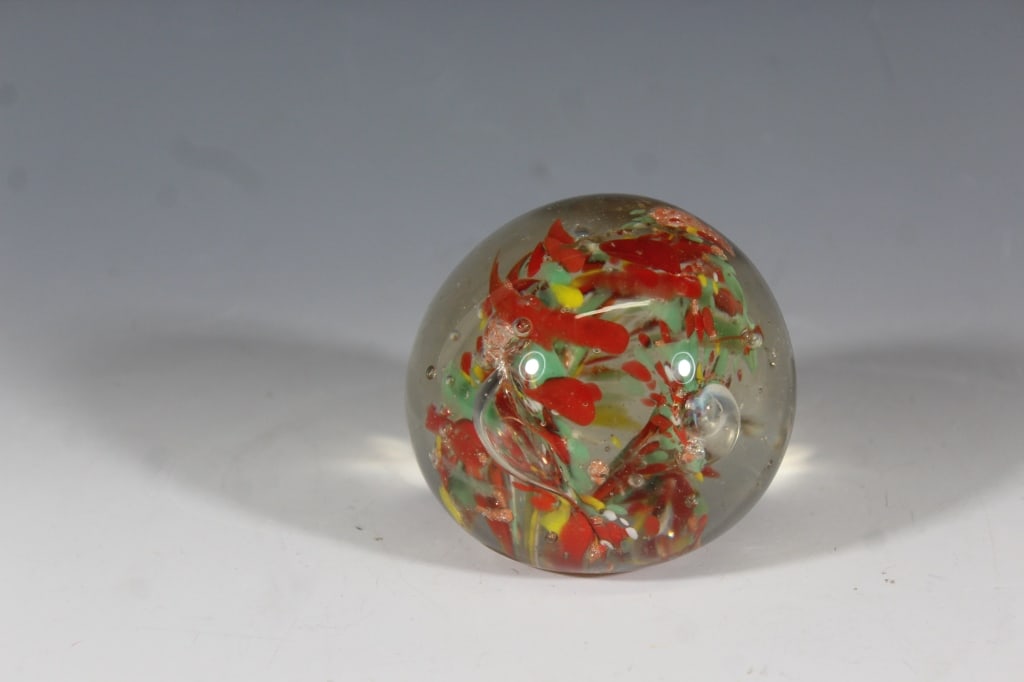 Vintage Glass Paperweight - unmarked: minor scuffs