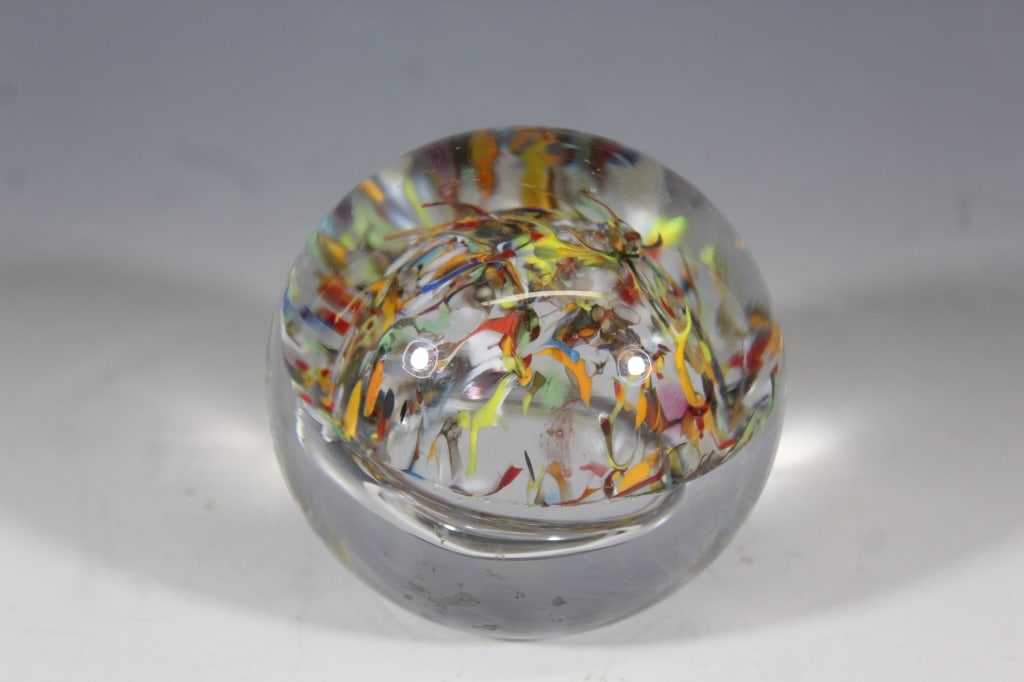 Vintage Glass Paperweight - unmarked: Good overall as pictured