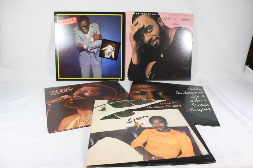 Albums - Ray Charles, Teddy Pendergrass etc.: Good overall as pictured