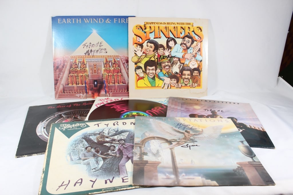 Albums- Spinners, Earth, Wind, etc.: Good overall as pictured
