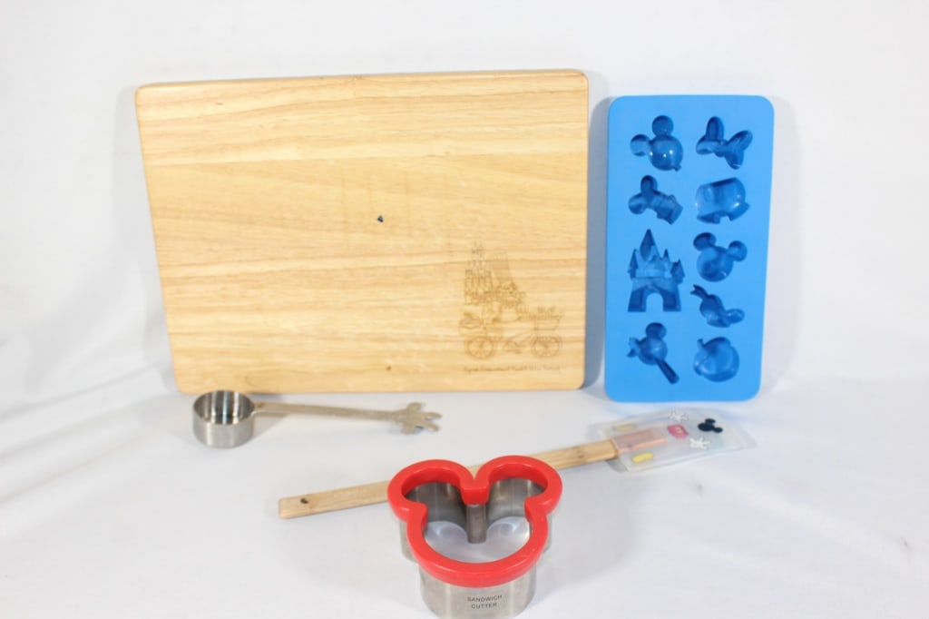 Lot of Mickey Mouse Kitchen Items - Ice Tray etc. (1 of 4)