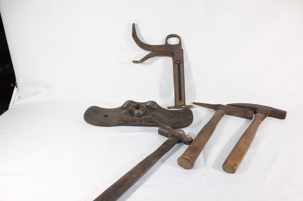 Antique Shoe Stretcher, Cobbler Tool, Hammers (1 of 3)