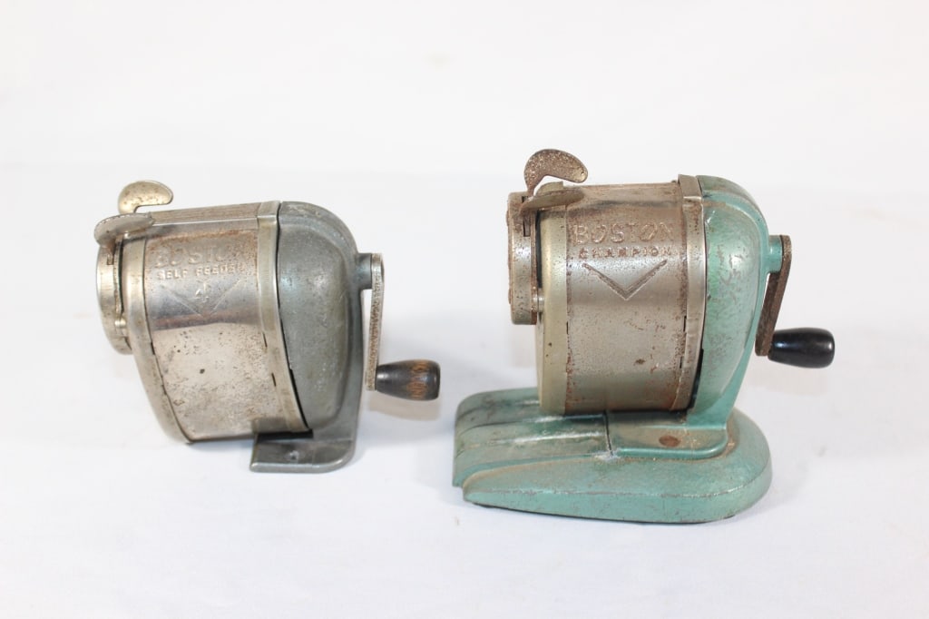 Pair of Vintage 1960s Pencil Sharpeners: Good overall as pictured
