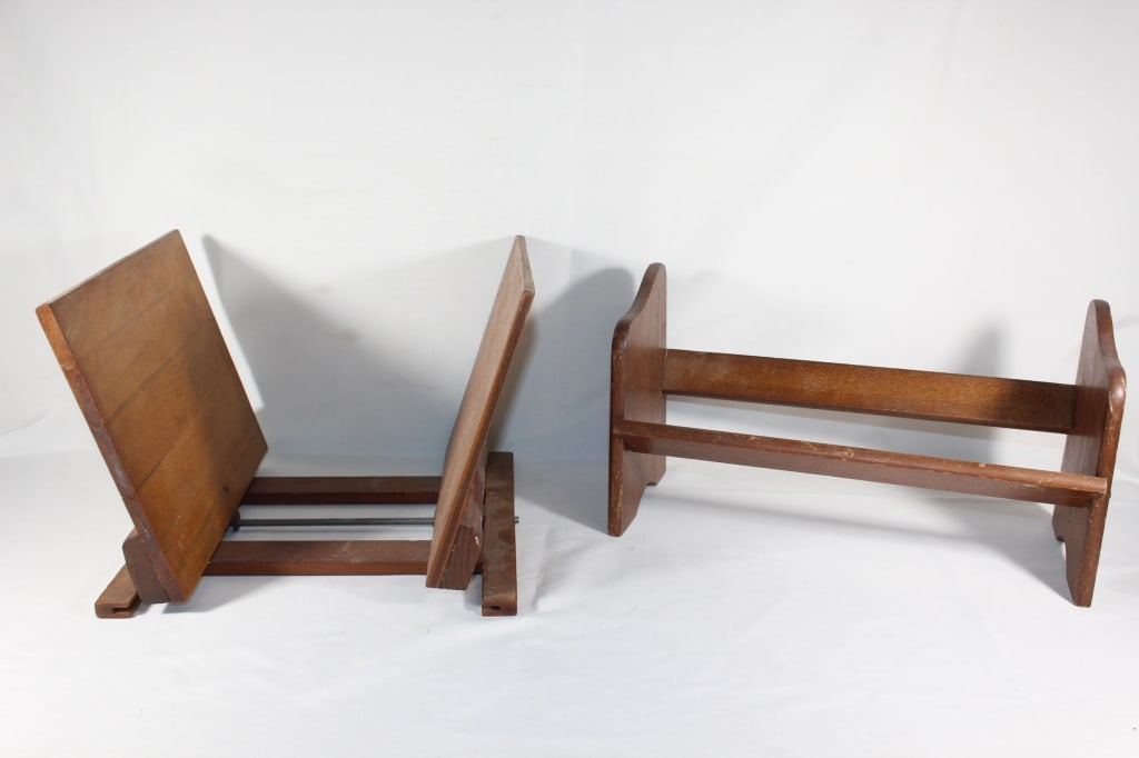Pair of Vintage Wood Book Holders: Good overall as pictured