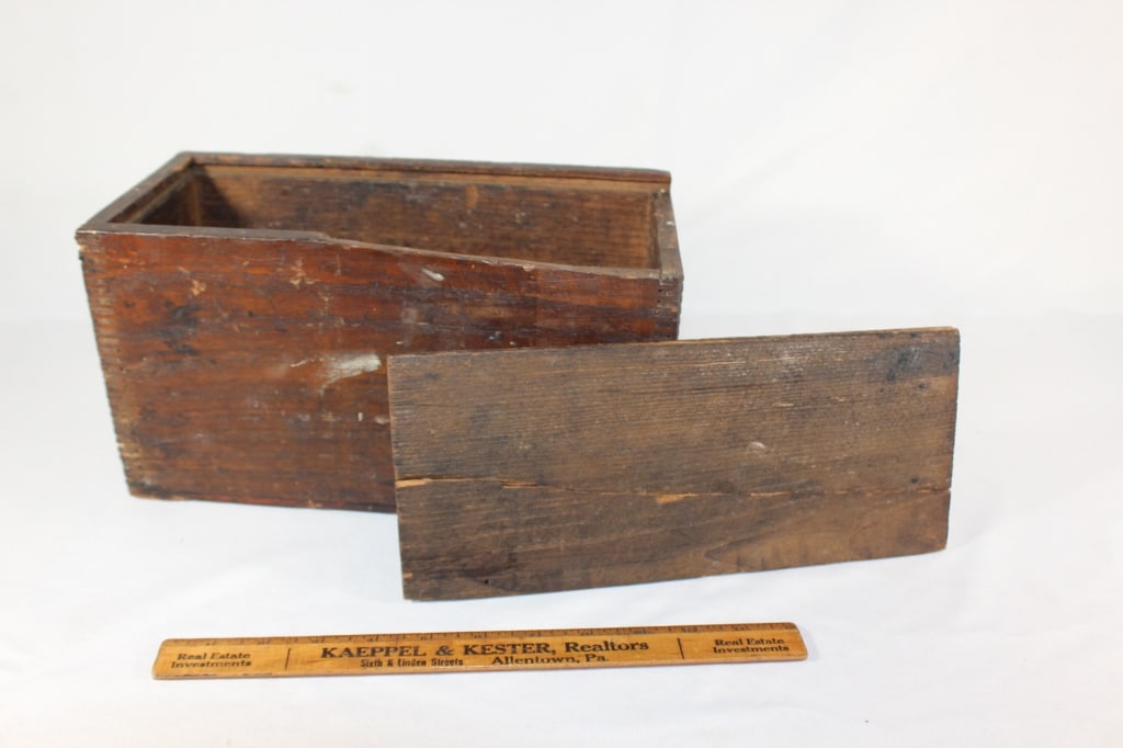 Antique Wood Storage Box - Dovetails: Good overall as pictured