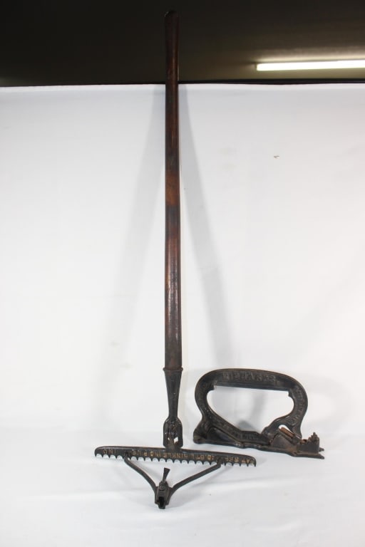 Antique Cast Iron Carpet Stretcher/Door Hanger: Good overall as pictured