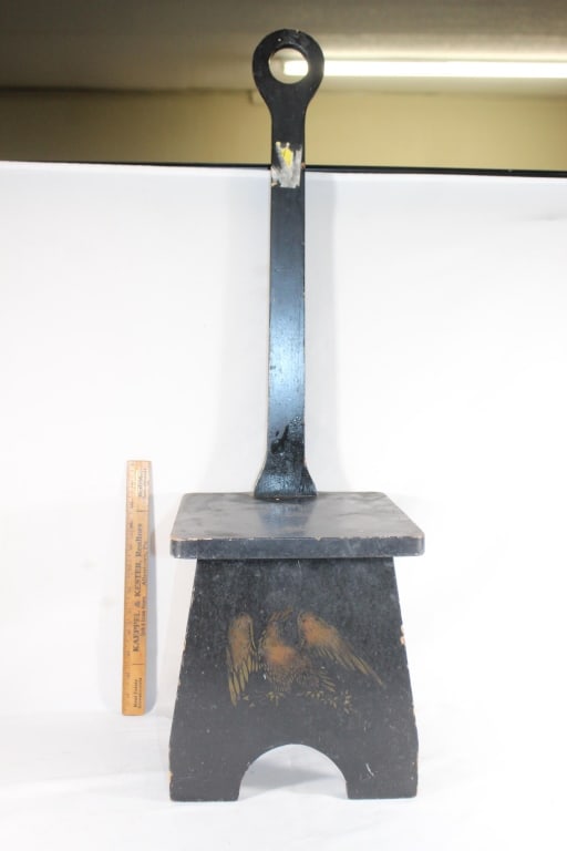 VTG wooden milking stool: Good overall as pictured