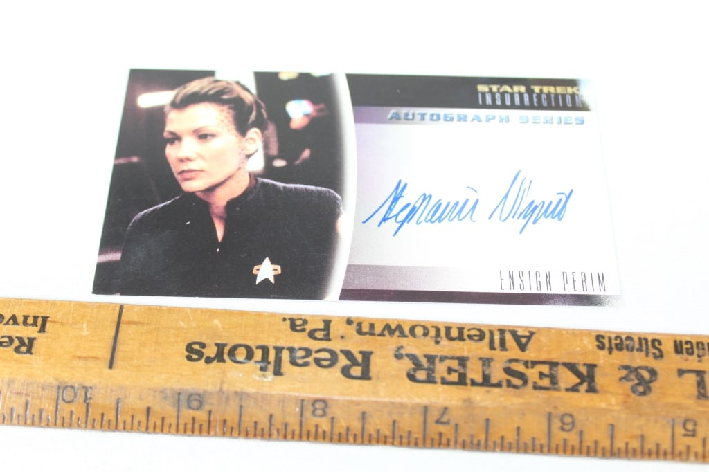 Stephanie Niznik "Ensign Perm": Signed and purchased at Star Trek convention Good overall as pictured
