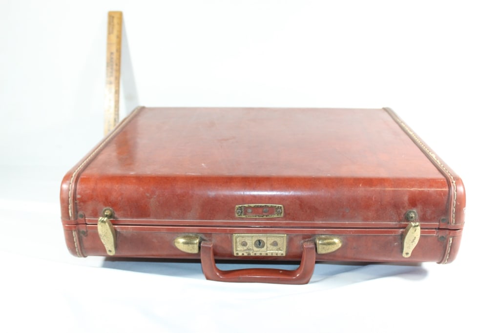 VTG leather Samsonite briefcase (1 of 3)