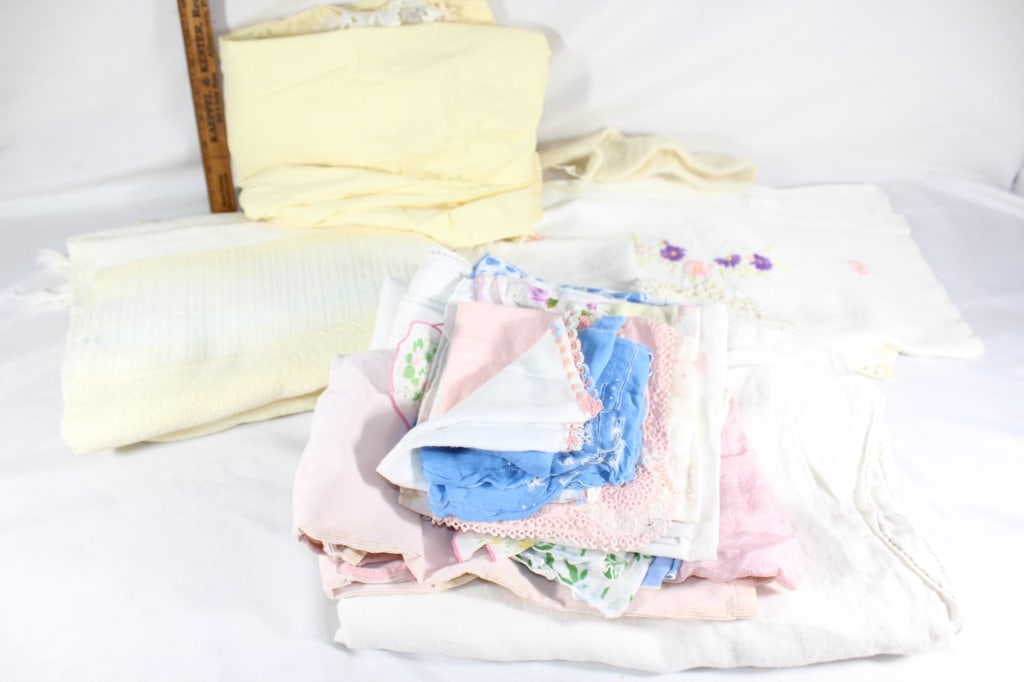 Large lot of VTG linens: Good overall as pictured