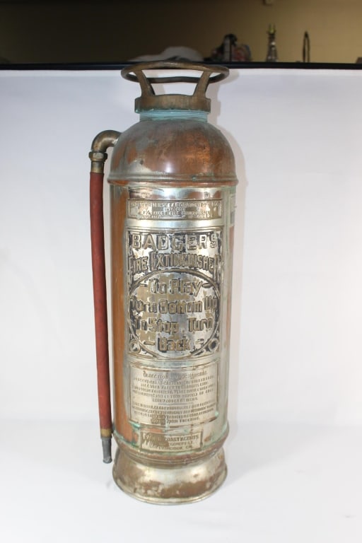 Antique Badgers Fire Extinguisher (1 of 5)