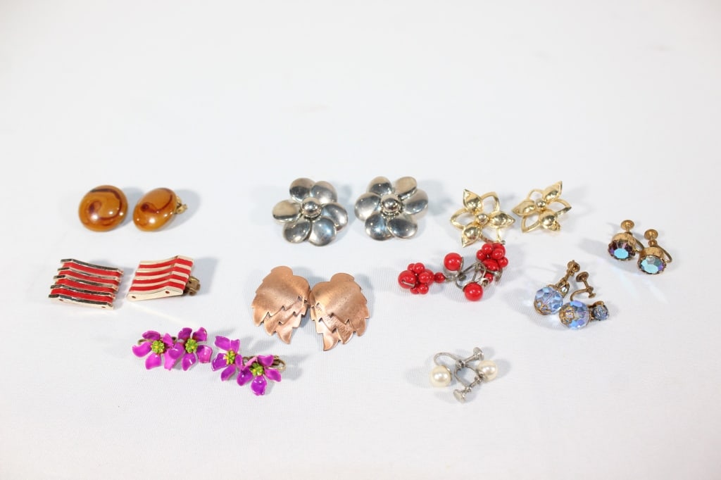 Lot of Clip Earrings - Beaded etc.: Good overall as pictured