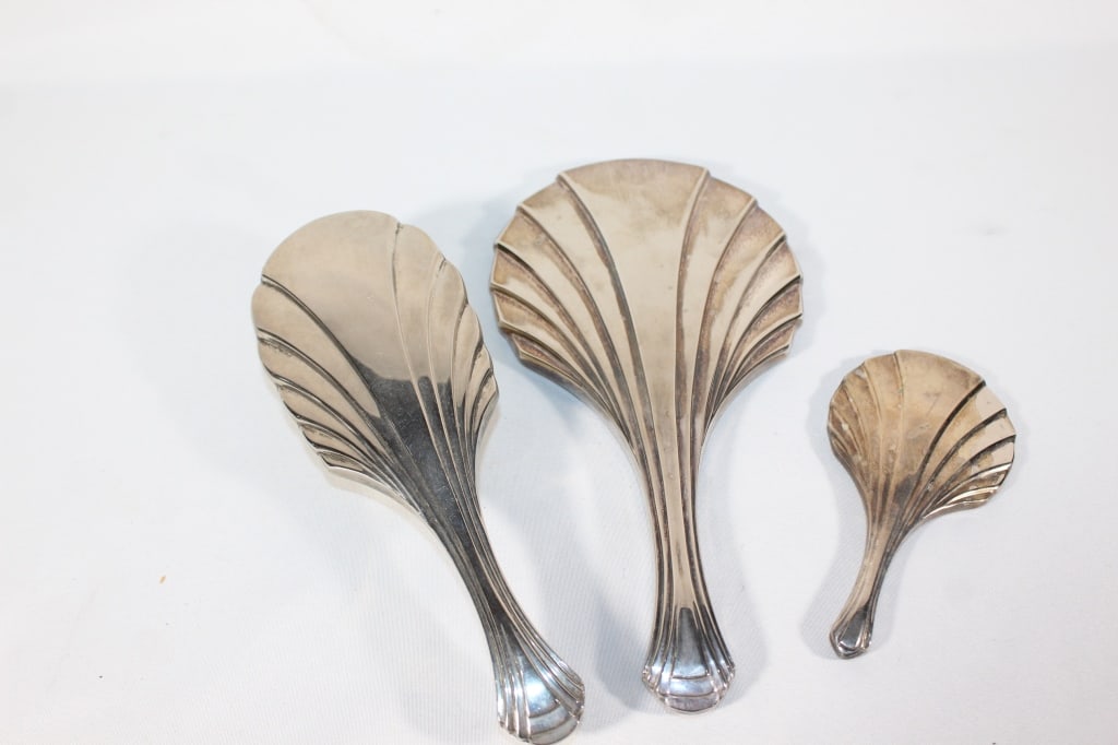 Art Deco Style Vanity Set - 2 Mirrors & Brush (1 of 3)