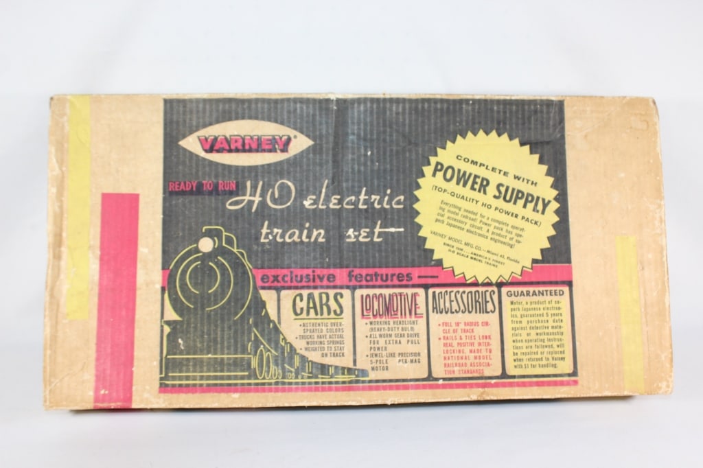 Varney HO Electric Train Set with Original Box: Good overall as pictured