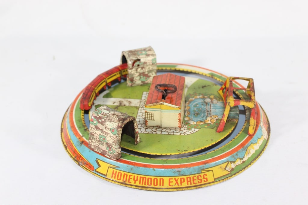Vintage Marx Wind UP Toy Honeymoon Express works (1 of 3)