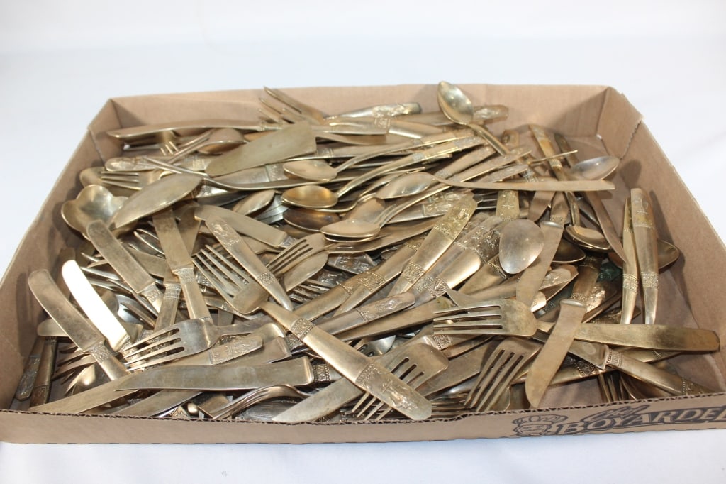 1970s Bronze Silverware 3 Elephants Thailand (1 of 3)