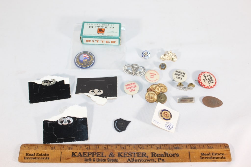 Large lot of VTG buttons and pins (1 of 3)