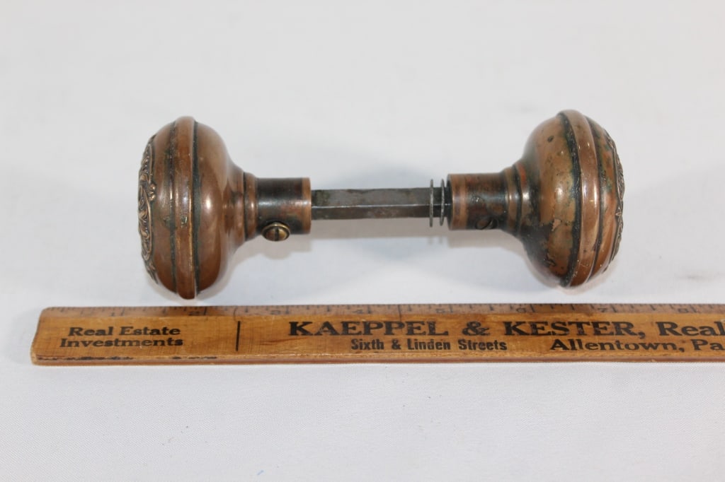 Antique C.1905 Brass Door Knob (1 of 2)