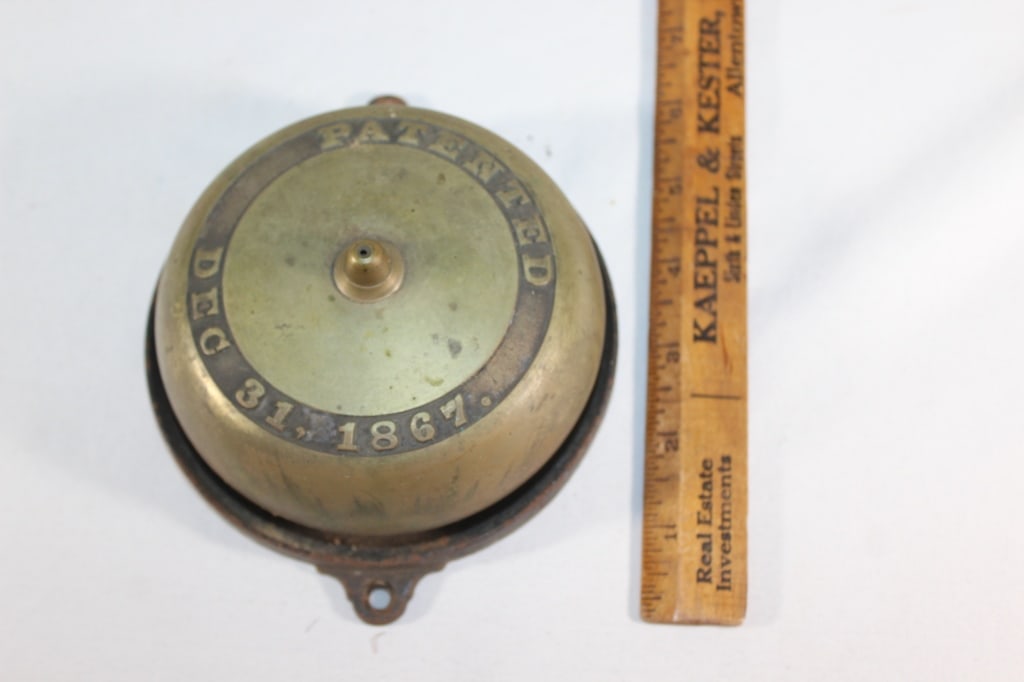 Antique brass Door bell (1 of 1)