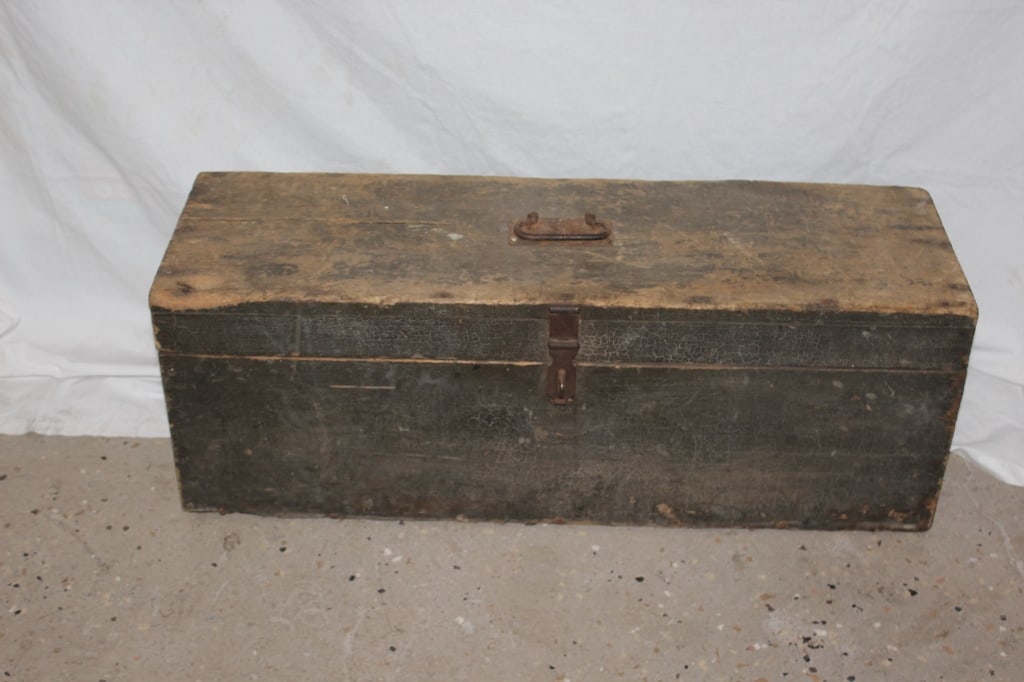 Large Vintage Wood Carpenters Tool Box (1 of 2)