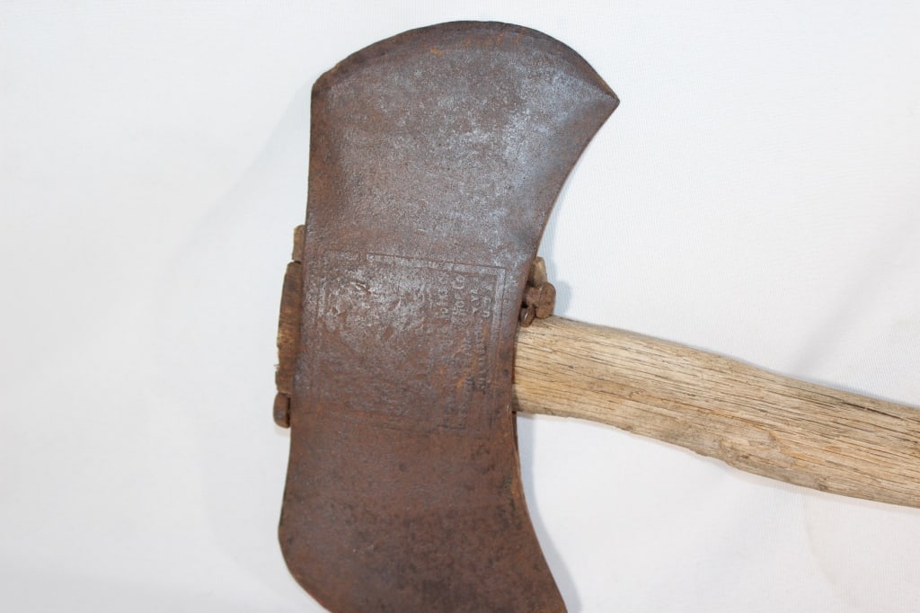 Black Raven Double Bit Axe - Original Wood (1 of 5)