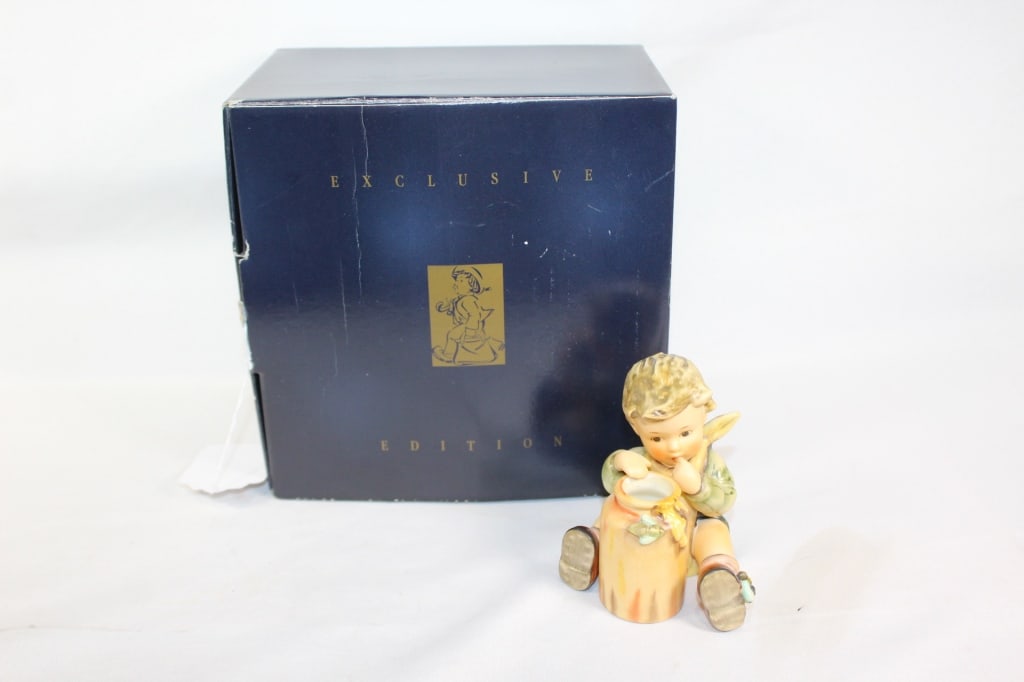 Goebel Hummel Honey Lover #804 15 Year Club: with original Box, measures about 3 7/8 inches tall, no chips or cracks, marked 1955 on bottom