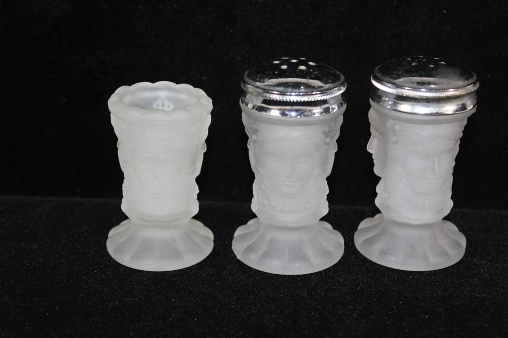 LG Wright - 3 Face Salt/Pepper / Toothpick Holder (1 of 2)