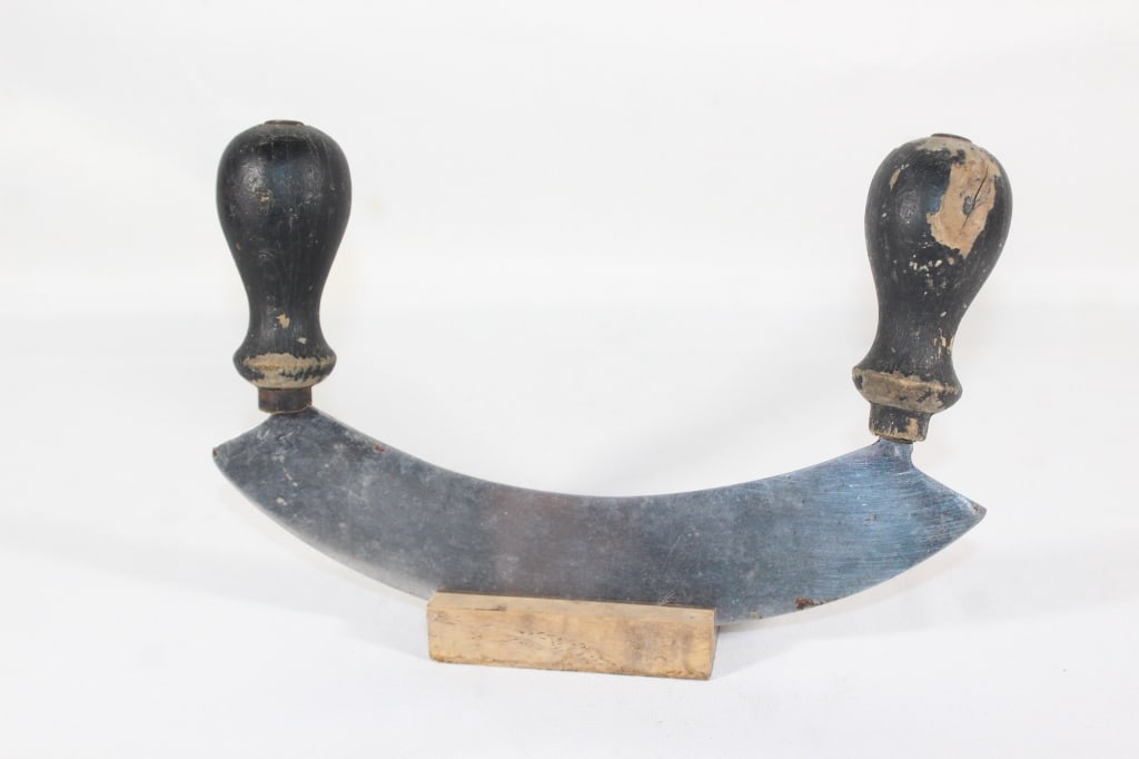 Vintage Two Handled Mezzaluna Rocking Knife (1 of 3)