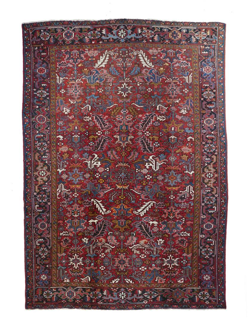 Vintage Heriz Rug, 8'1'' x 11'3'' (2.46 x 3.43 m) (1 of 3)