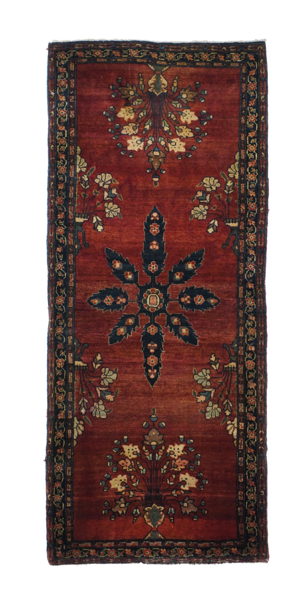 Antique Farahan Sarouk Rug, 2'1" x 4'10" ( 0.64 x 1.47 M) (1 of 5)