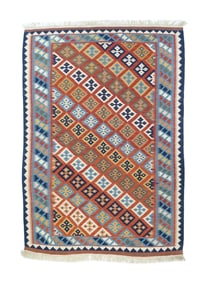 Kilim Rug 3'10" x 5'6" (1.17 x 1.68 M)
