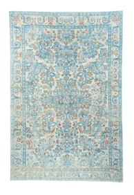 Lilihan Rug 6' x 8'11" (1.83 x 2.72 M)