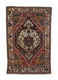 Antique Persian Bakhtiari Rug 4'6" x 6'9" (1.37 x 2.06 M)