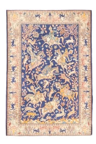 Fine Vintage Persian Isfahan Hunting Design Rug 4'4" x 6'6" (1.32 x 1.98 M)