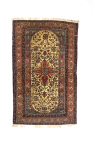 Antique Persian Farahan Sarouk Rug 4'2" x 6'8" (1.27 x 2.03 M)