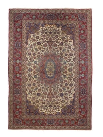 Antique Persian Isfahan Rug 7'3" x 10'6" (2.21 x 3.20 M)