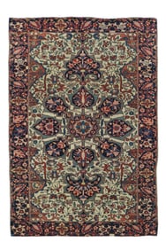 Antique Persian Farahan Sarouk Rug 3'3" x 4'11" (0.99 x 1.50 M)