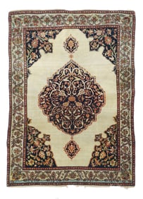 Antique Persian Farahan Sarouk Rug 4'2" x 5'10" (1.27 x 1.78 M)