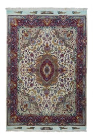 Extremely Fine Tabriz Rug 5'1" x 7'3" (1.55 x 2.21 M)