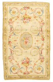 Fine French Savonnerie Rug 3'2" x 5'2" (0.97 x 1.57 M)