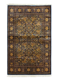 Extremely Fine Silk Persian Qum Rug 3'2" x 5'2" (0.97 x 1.57 M)